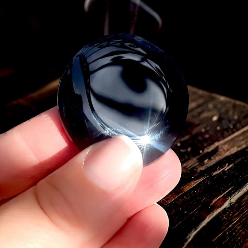 M&eacute;ditation avec le quartz rose &ndash; La Malle aux Sorci&egrave;res